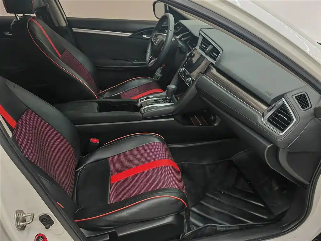 Honda Civic — фото 9
