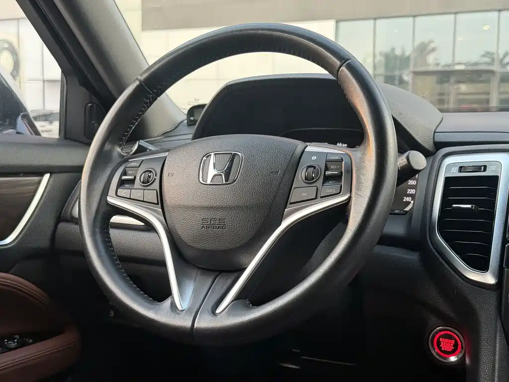 Honda UR-V — фото 14