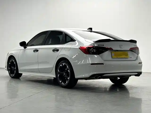 Honda Civic — фото 7