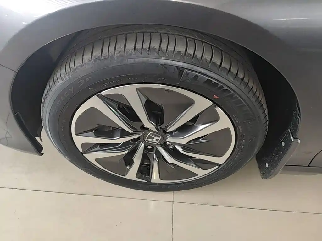 Honda Accord — фото 23