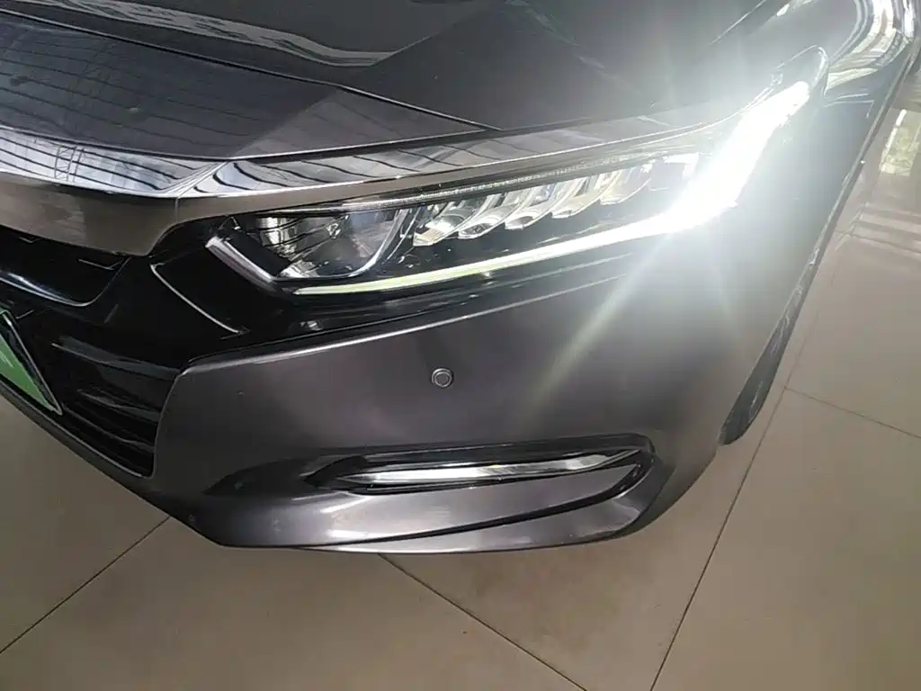 Honda Accord — фото 24