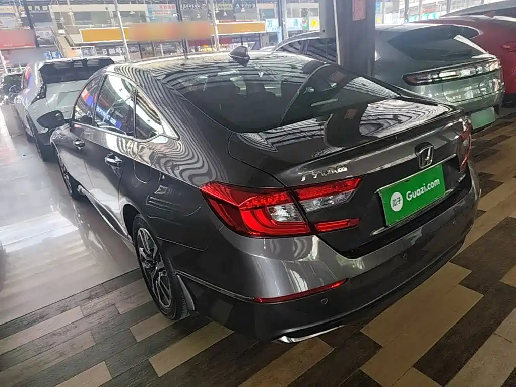 Honda Accord — фото 5
