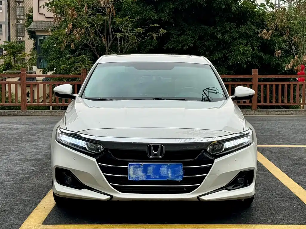 Honda Accord — фото 2