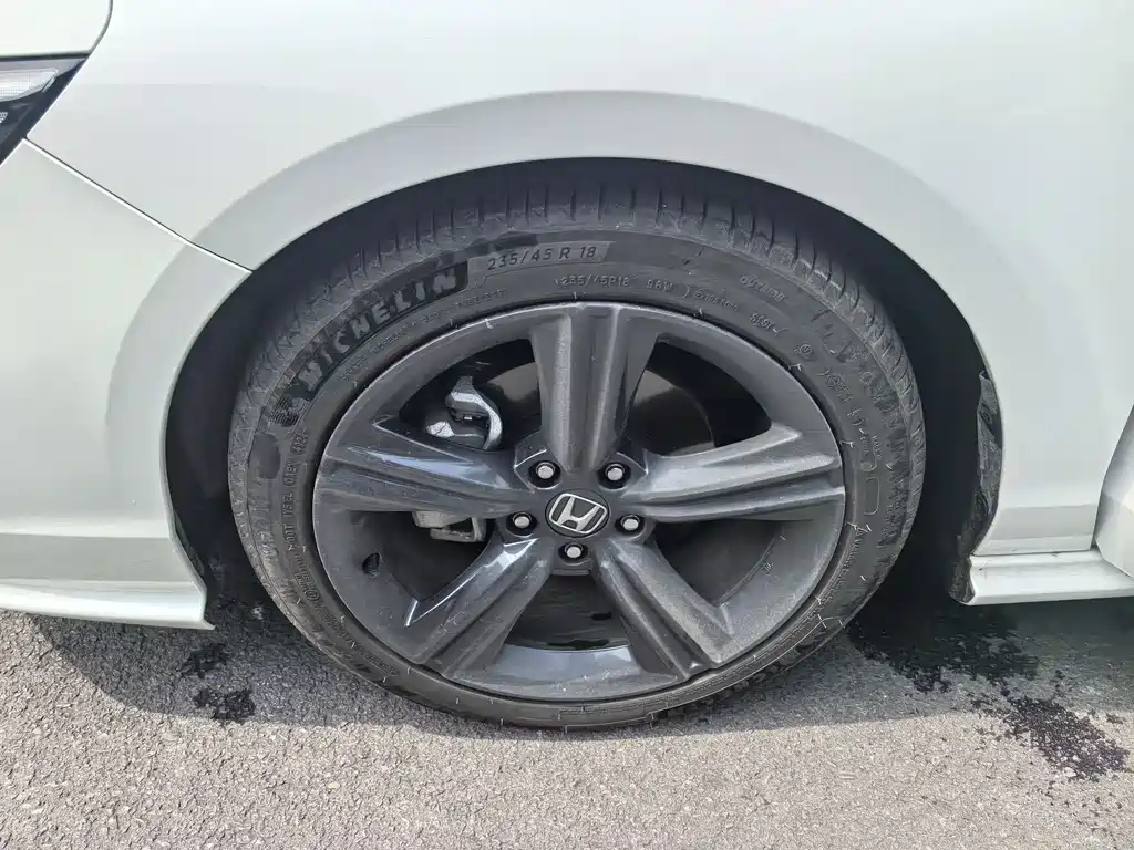 Honda Inspire — фото 17