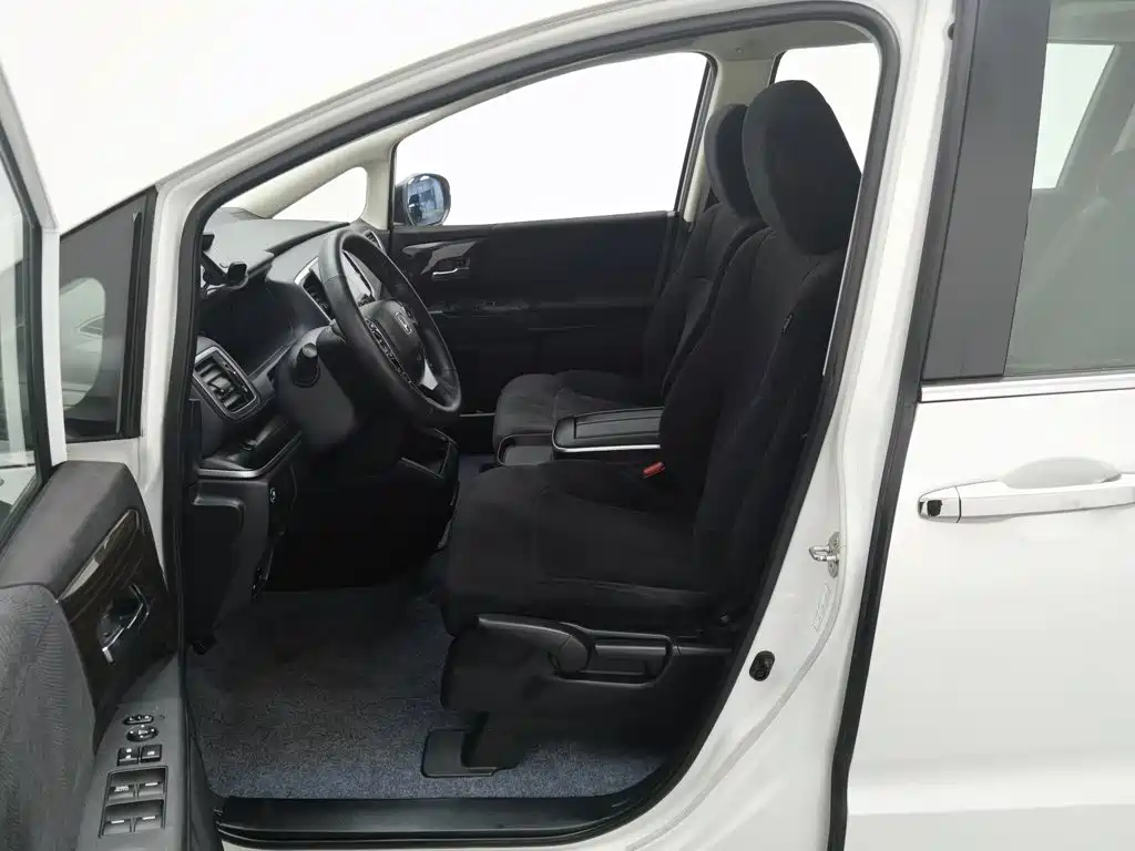 Honda Odyssey — фото 10