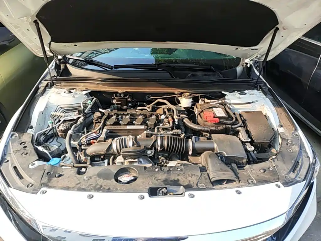Honda Accord — фото 20