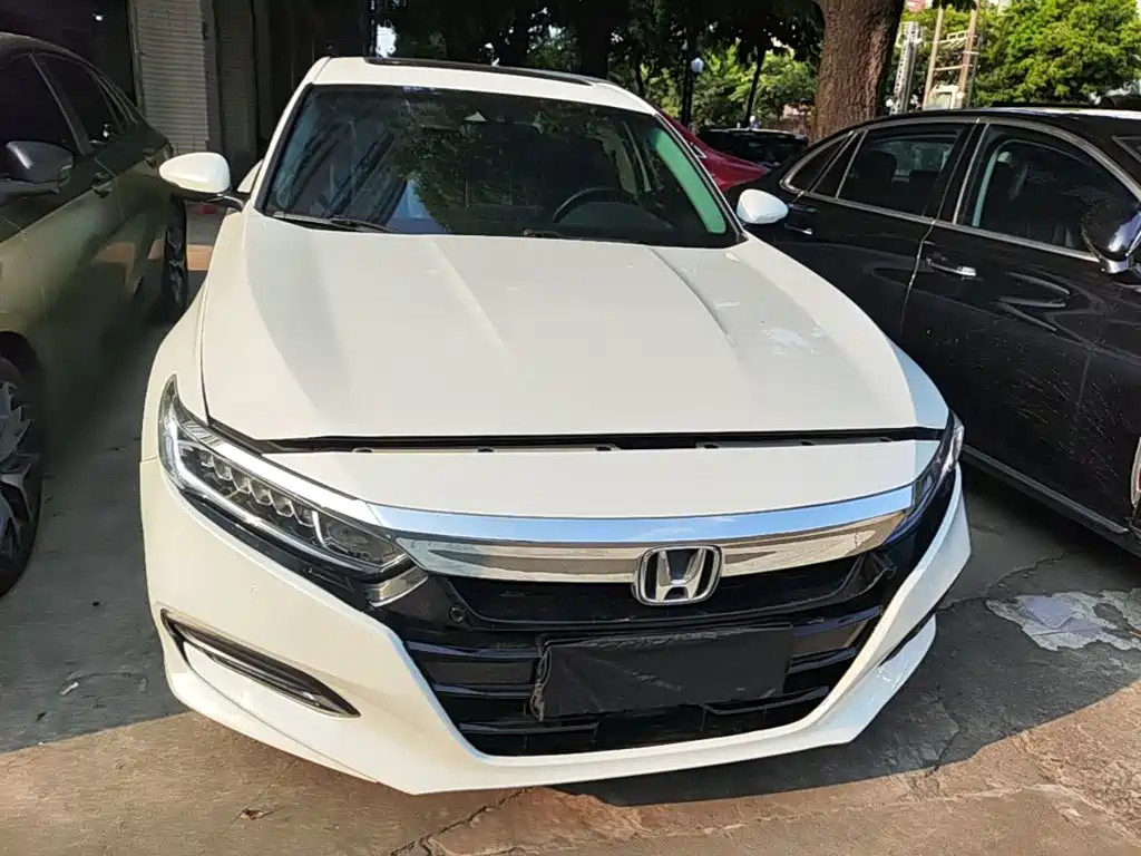 Honda Accord — фото 3