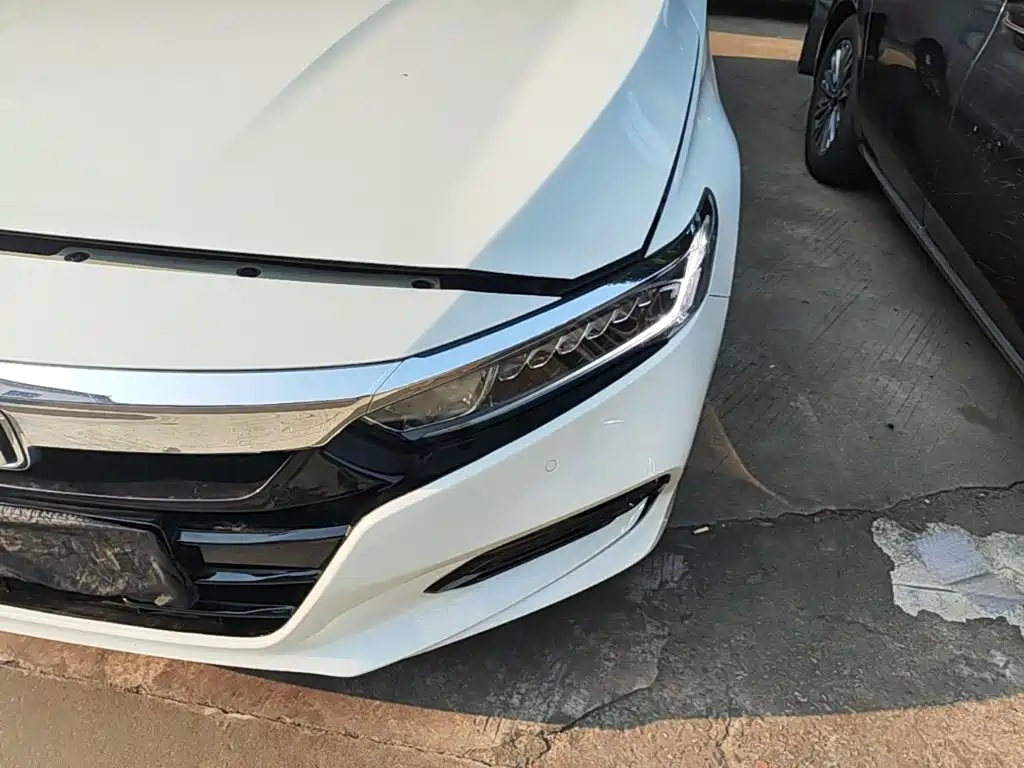 Honda Accord — фото 24