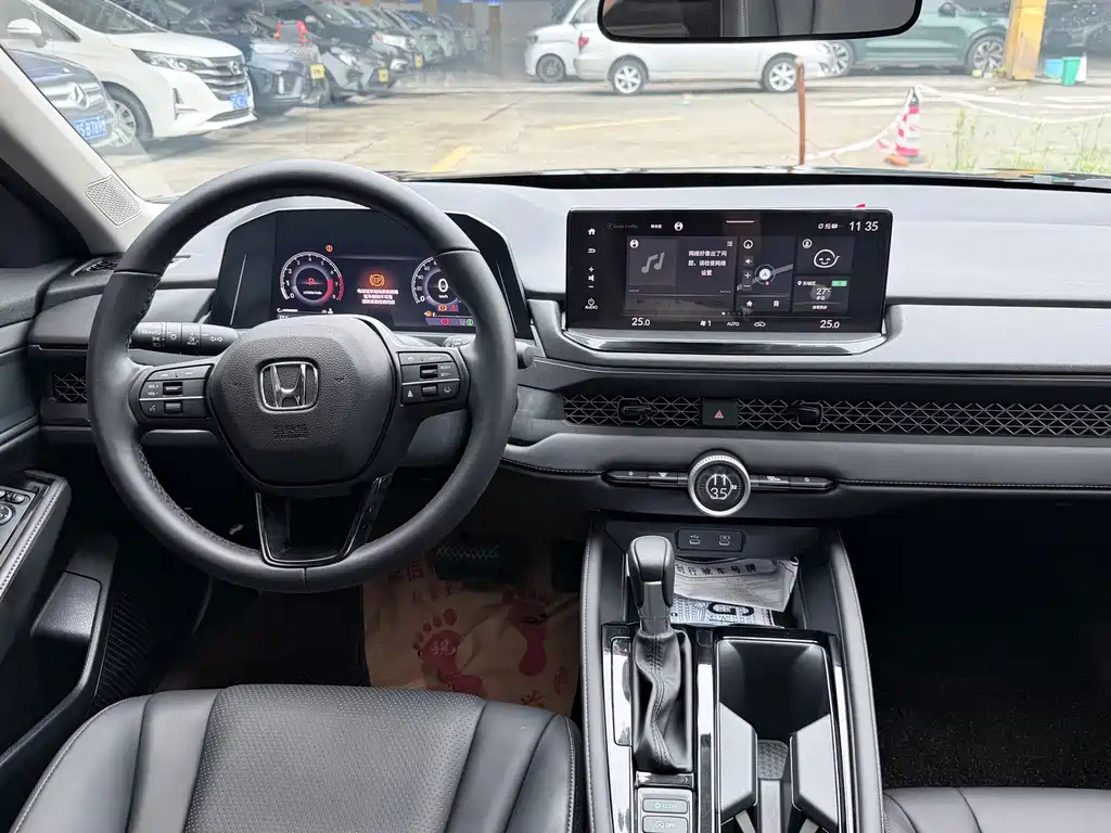 Honda Accord — фото 6