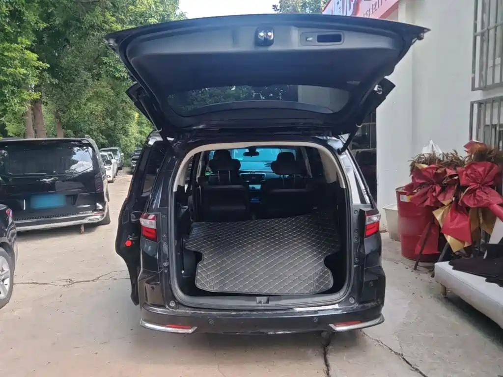 Honda Odyssey — фото 19