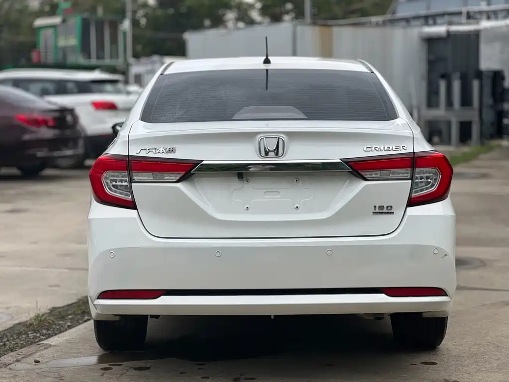 Honda Crider — фото 10