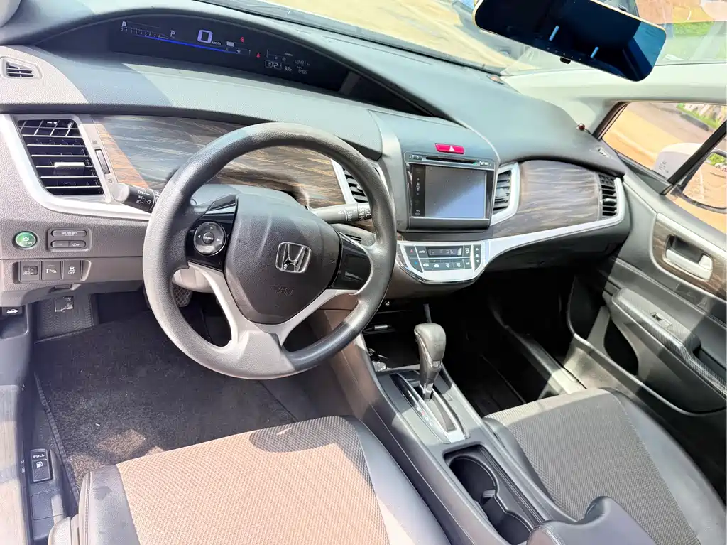 Honda Jade — фото 11
