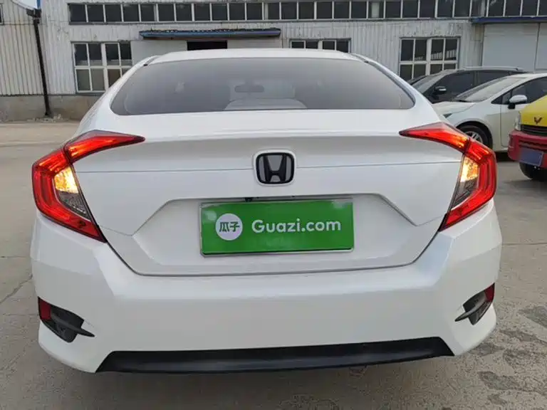 Honda Civic — фото 19