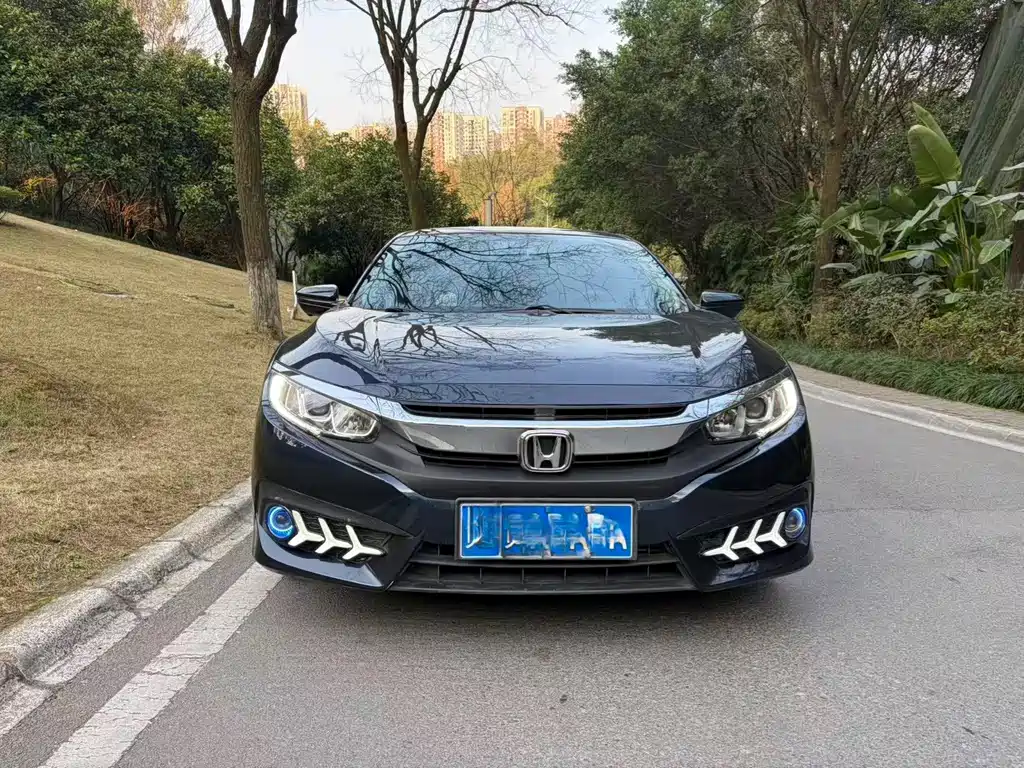 Honda Civic — фото 2