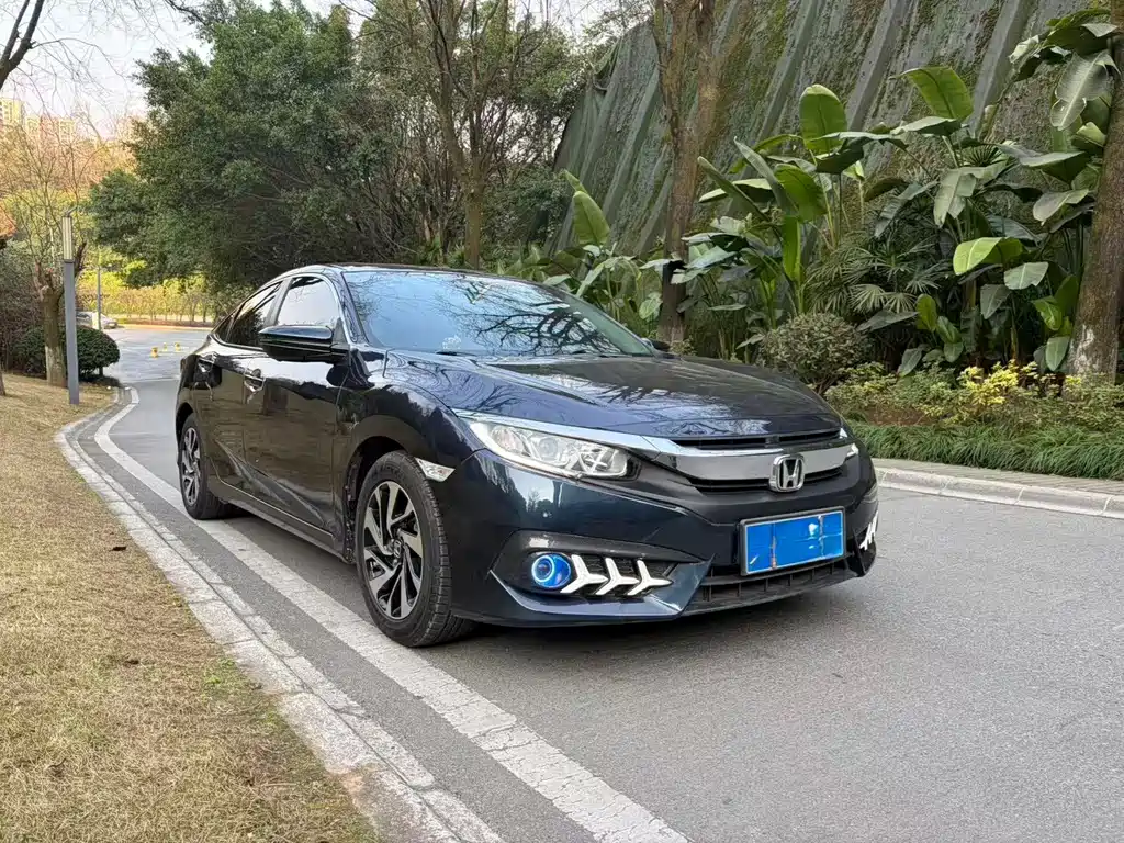 Honda Civic — фото 3