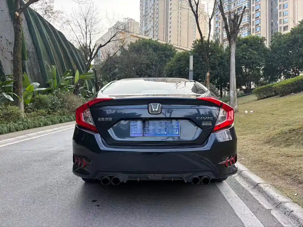 Honda Civic — фото 6