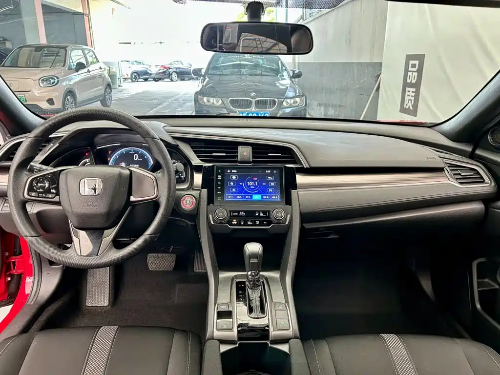 Honda Civic — фото 8