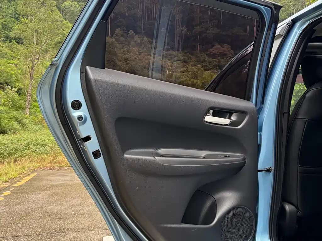 Honda Fit — фото 11