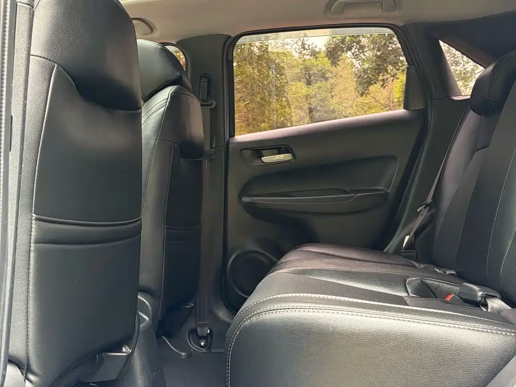 Honda Fit — фото 13