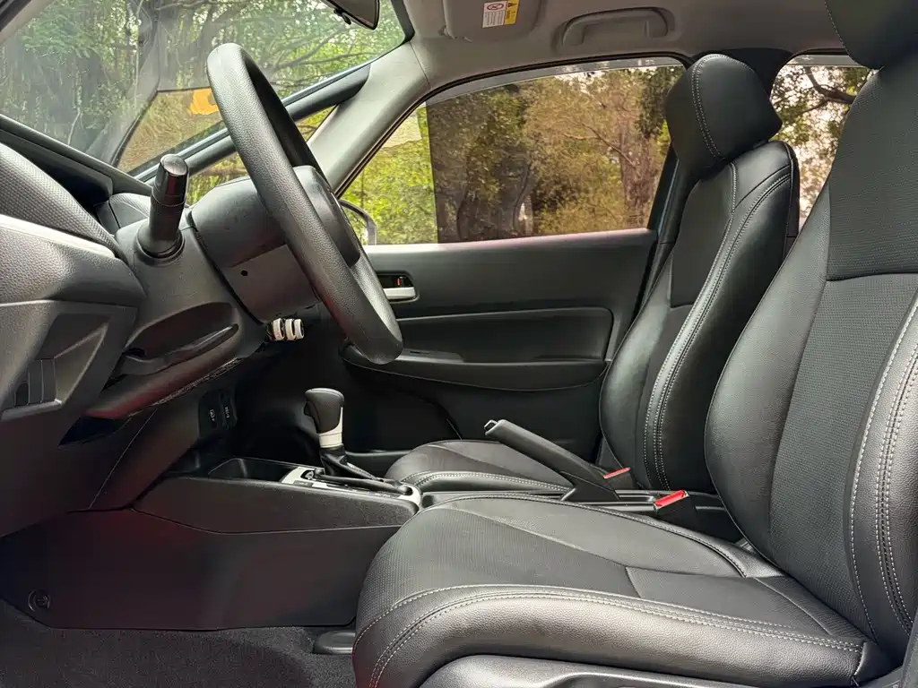 Honda Fit — фото 17