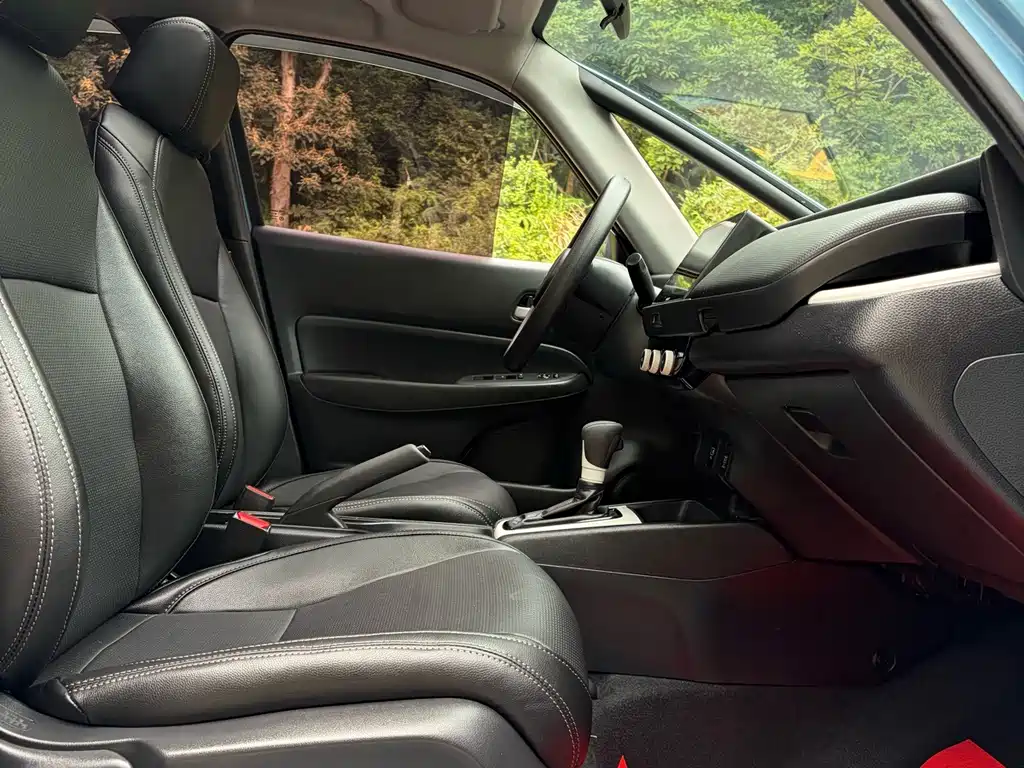 Honda Fit — фото 10