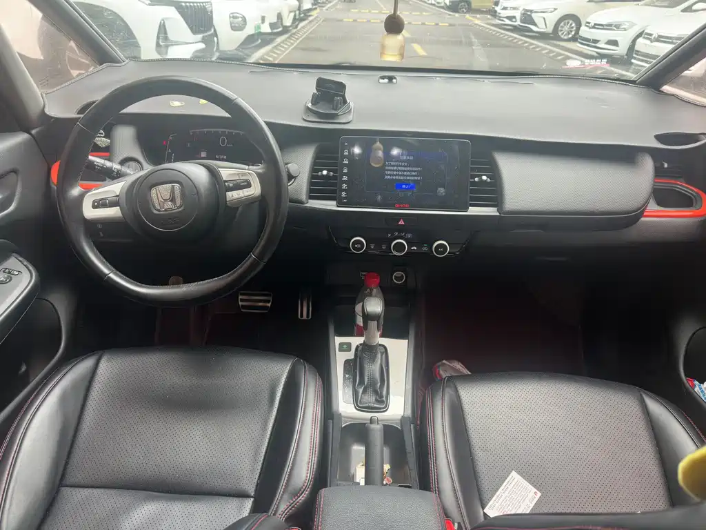 Honda Fit — фото 9