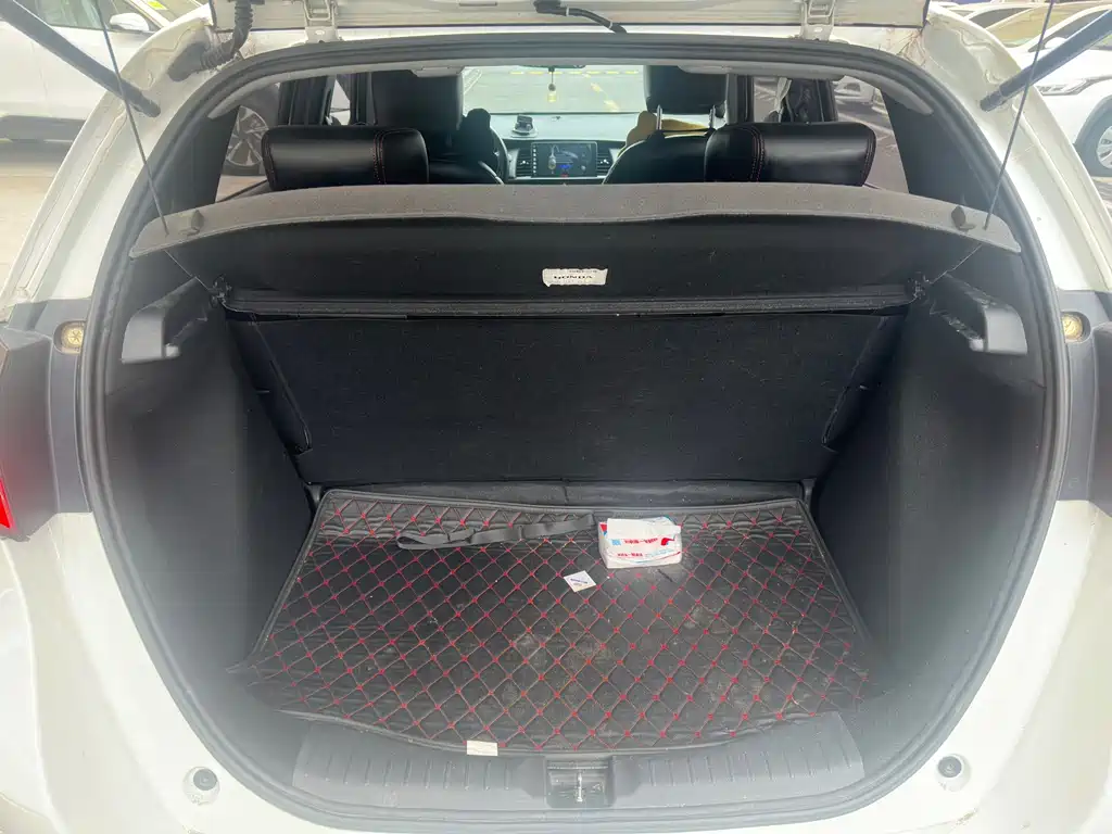 Honda Fit — фото 10