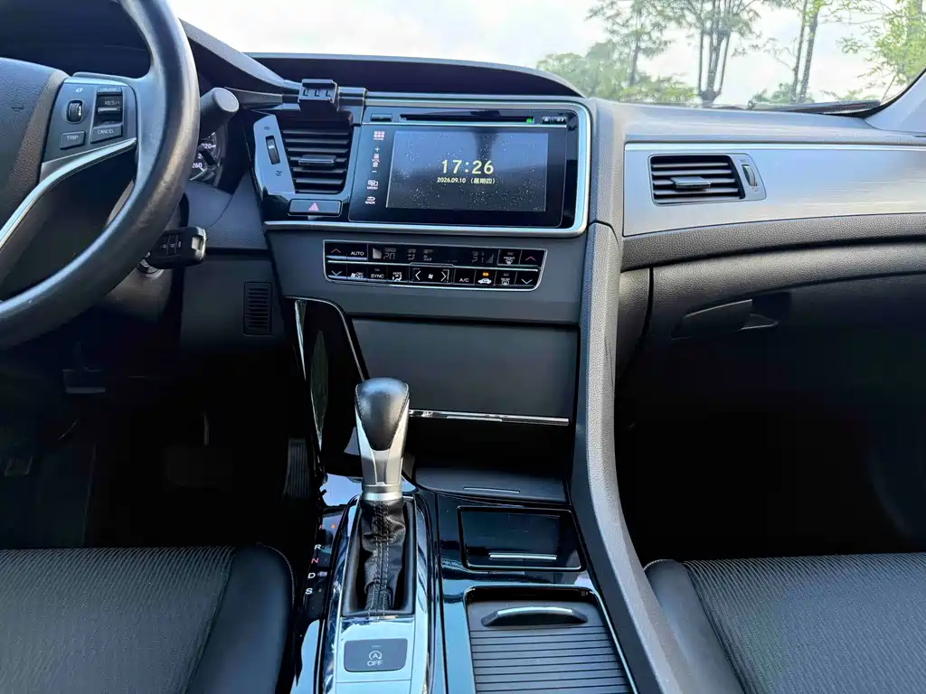 Honda Spirior — фото 13