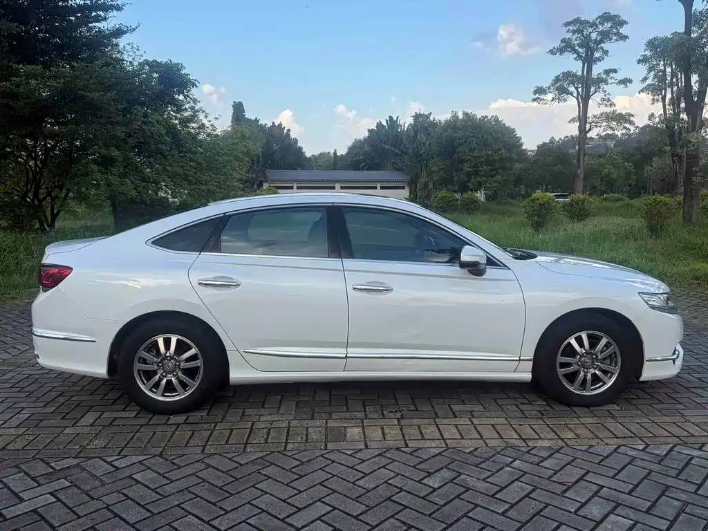 Honda Spirior — фото 19