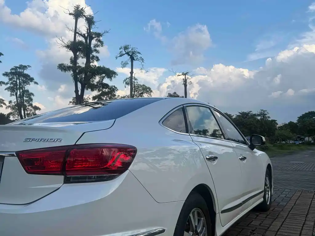 Honda Spirior — фото 20