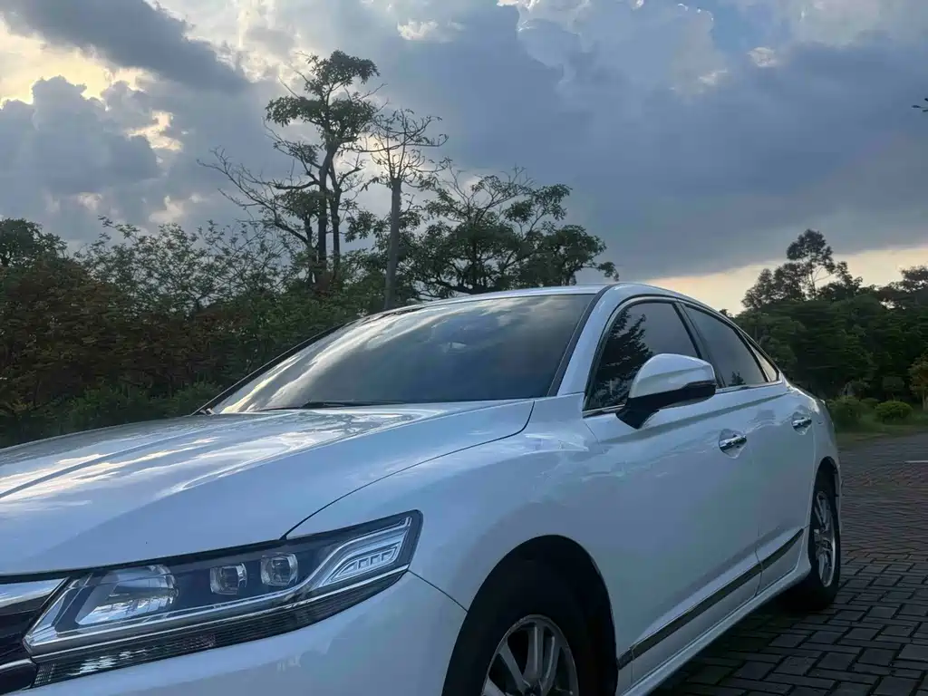 Honda Spirior — фото 21