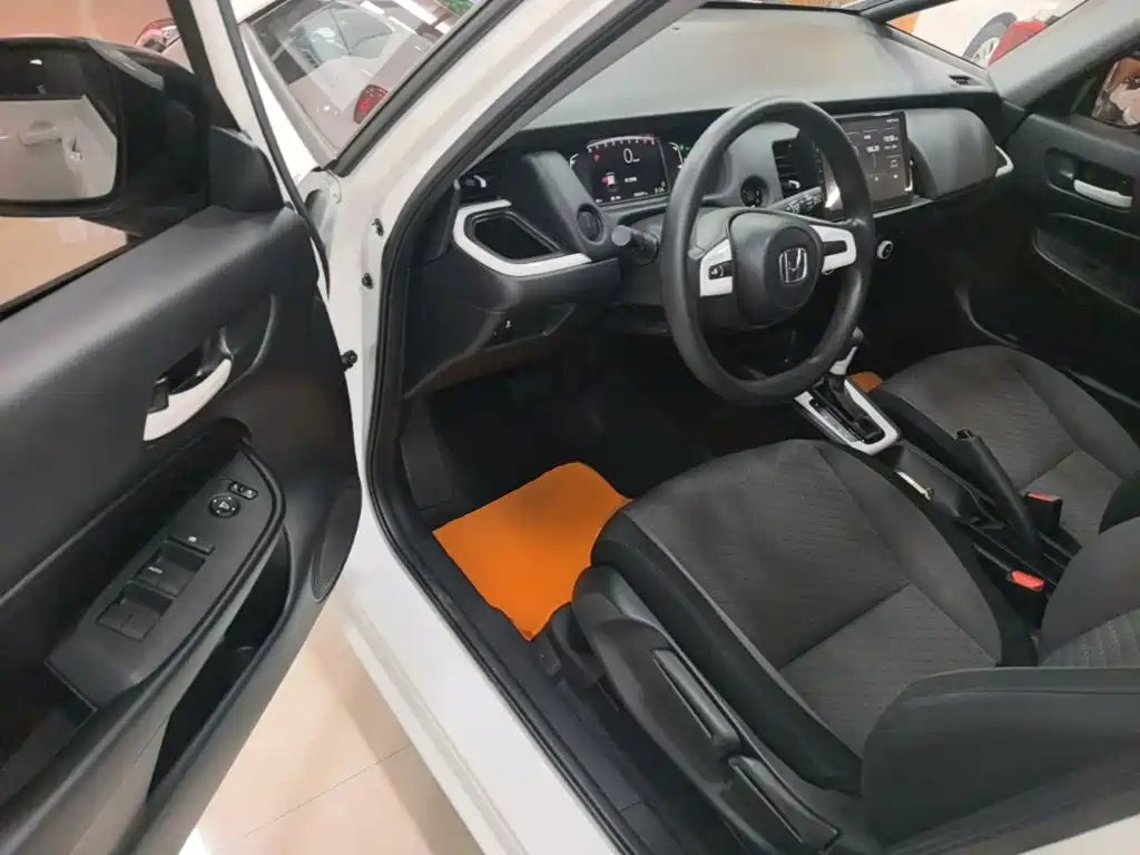 Honda Fit — фото 16