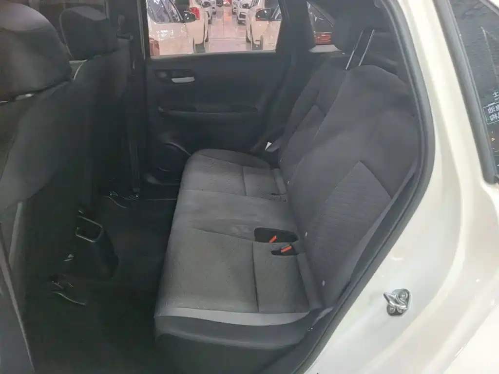 Honda Fit — фото 17