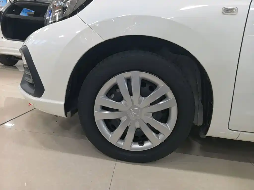 Honda Fit — фото 23