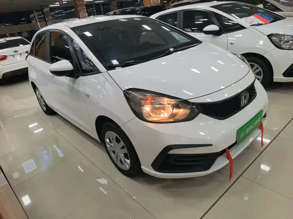 Honda Fit — фото 4