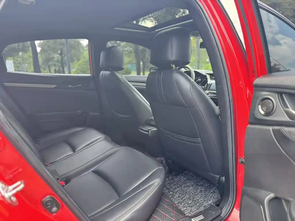 Honda Civic — фото 14