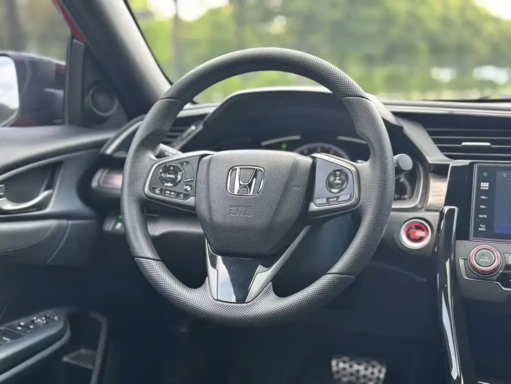 Honda Civic — фото 10
