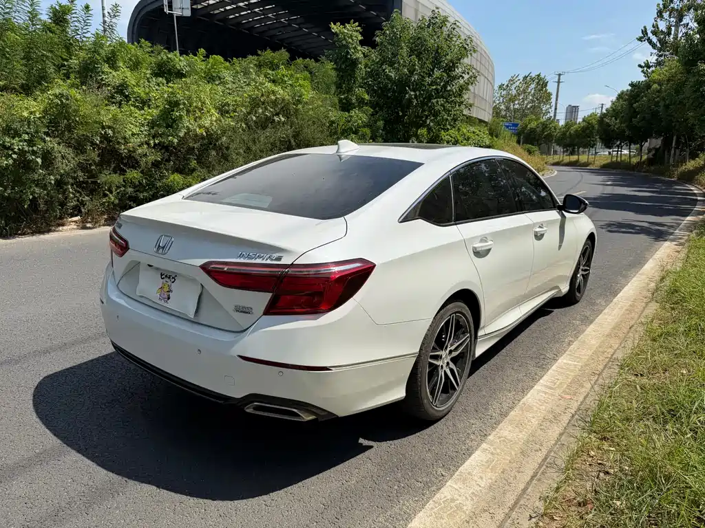 Honda Inspire — фото 14