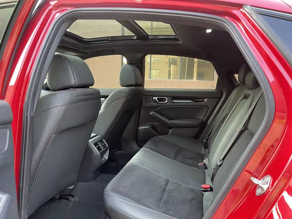 Honda Civic — фото 10