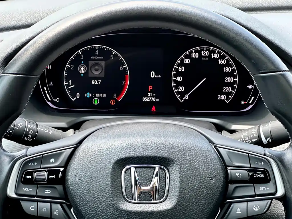 Honda Inspire — фото 13
