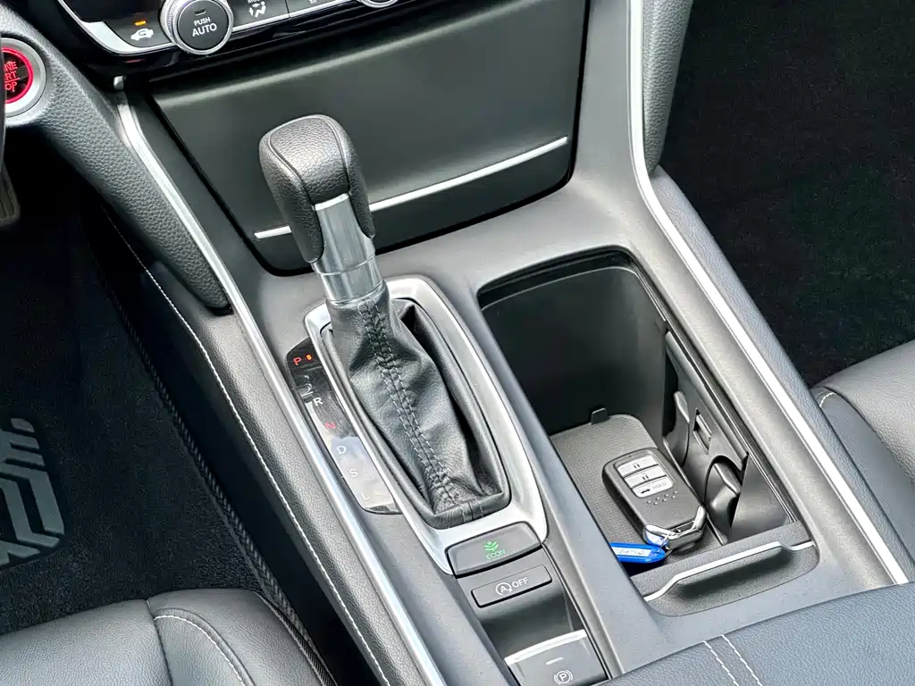 Honda Inspire — фото 15