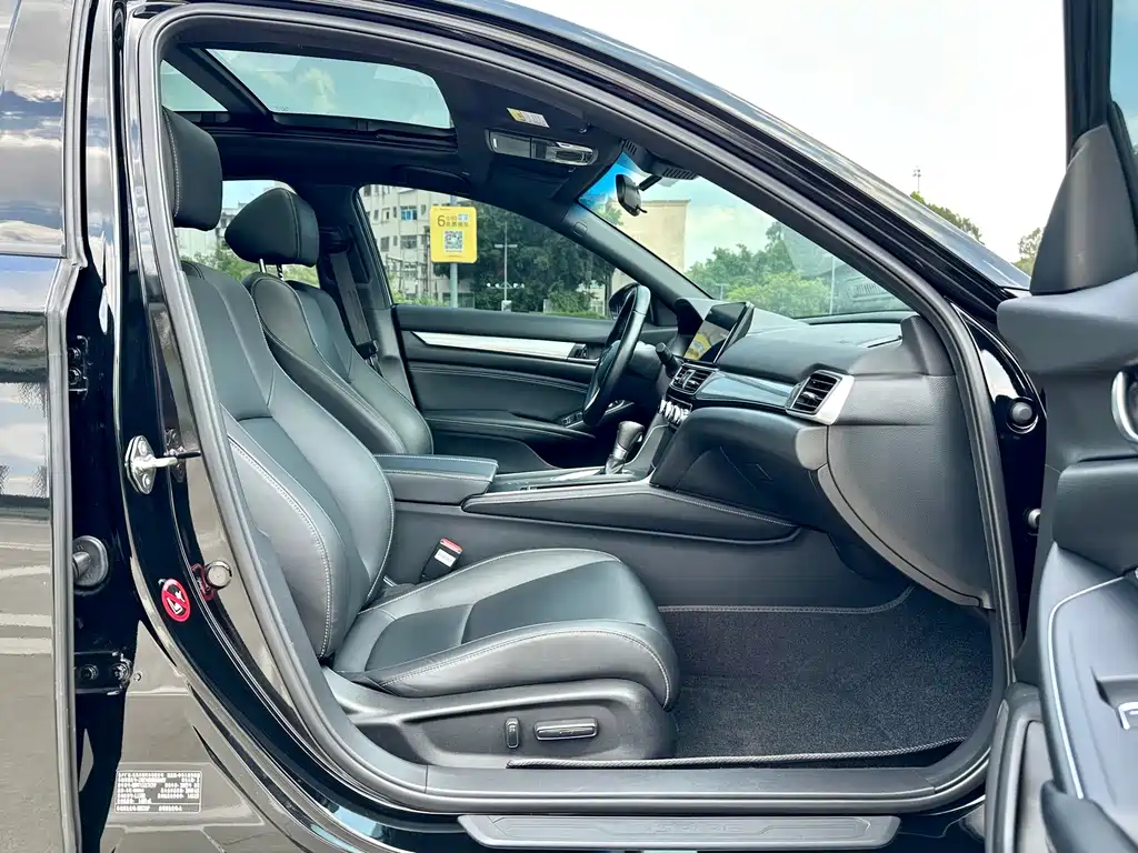 Honda Inspire — фото 16