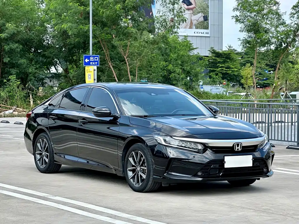 Honda Inspire — фото 3