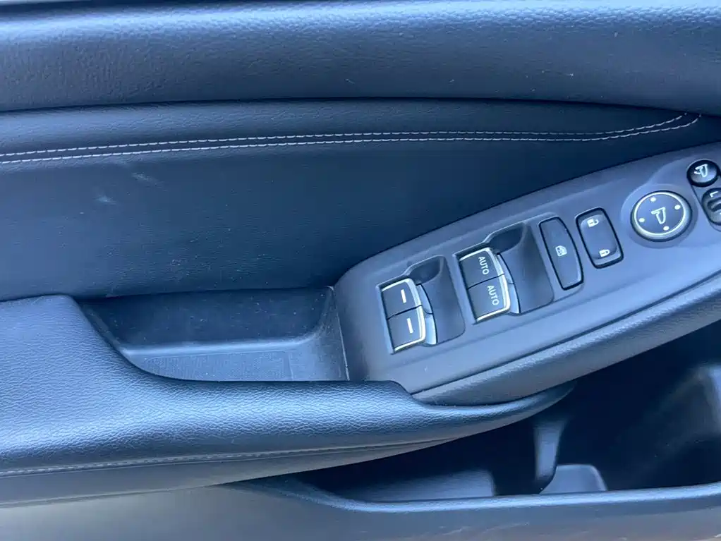 Honda Accord — фото 18