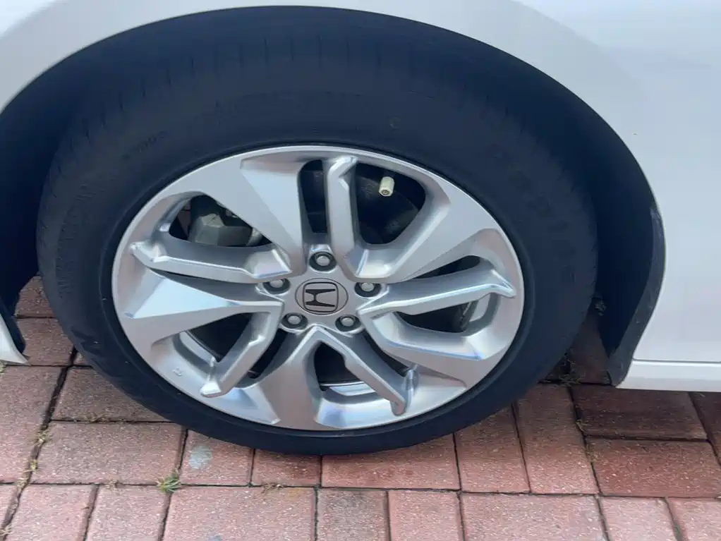 Honda Accord — фото 4
