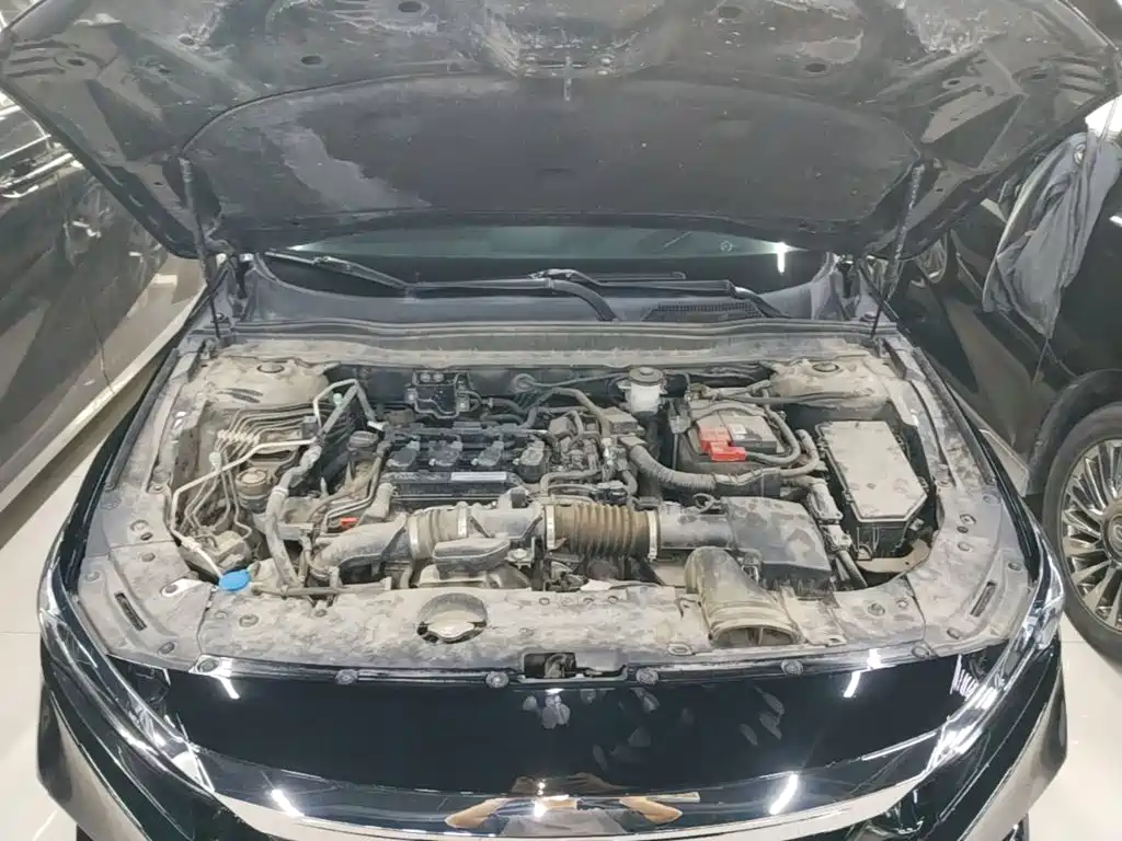 Honda Accord — фото 20