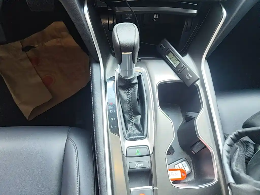 Honda Accord — фото 14