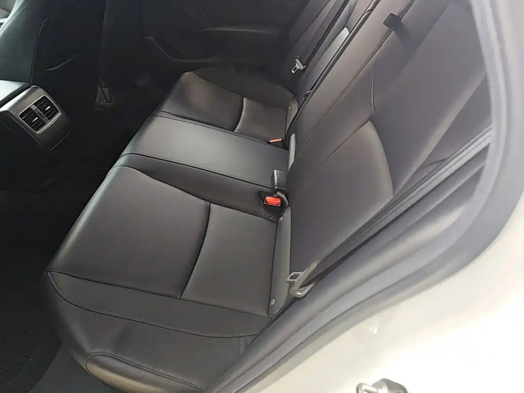 Honda Accord — фото 17