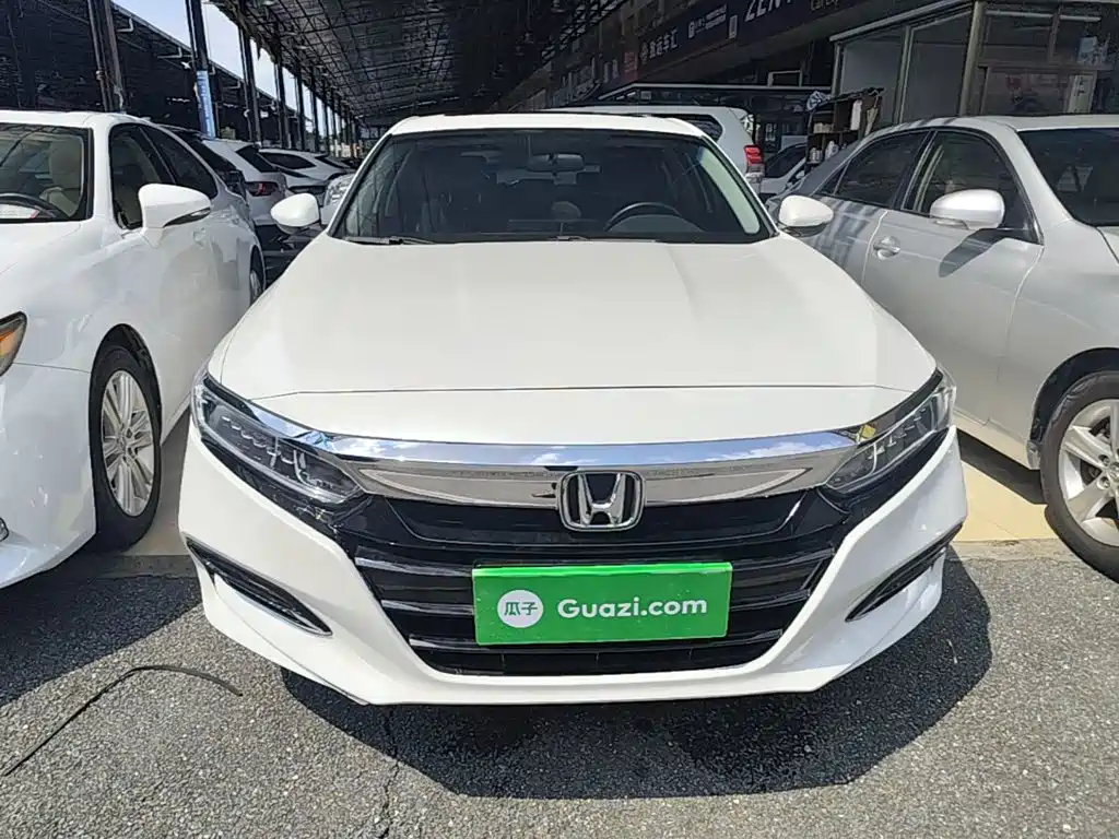 Honda Accord — фото 3