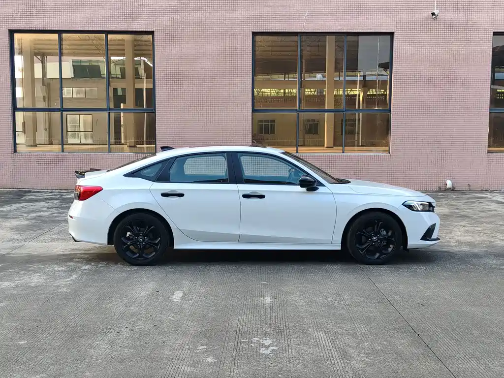 Honda Civic — фото 4